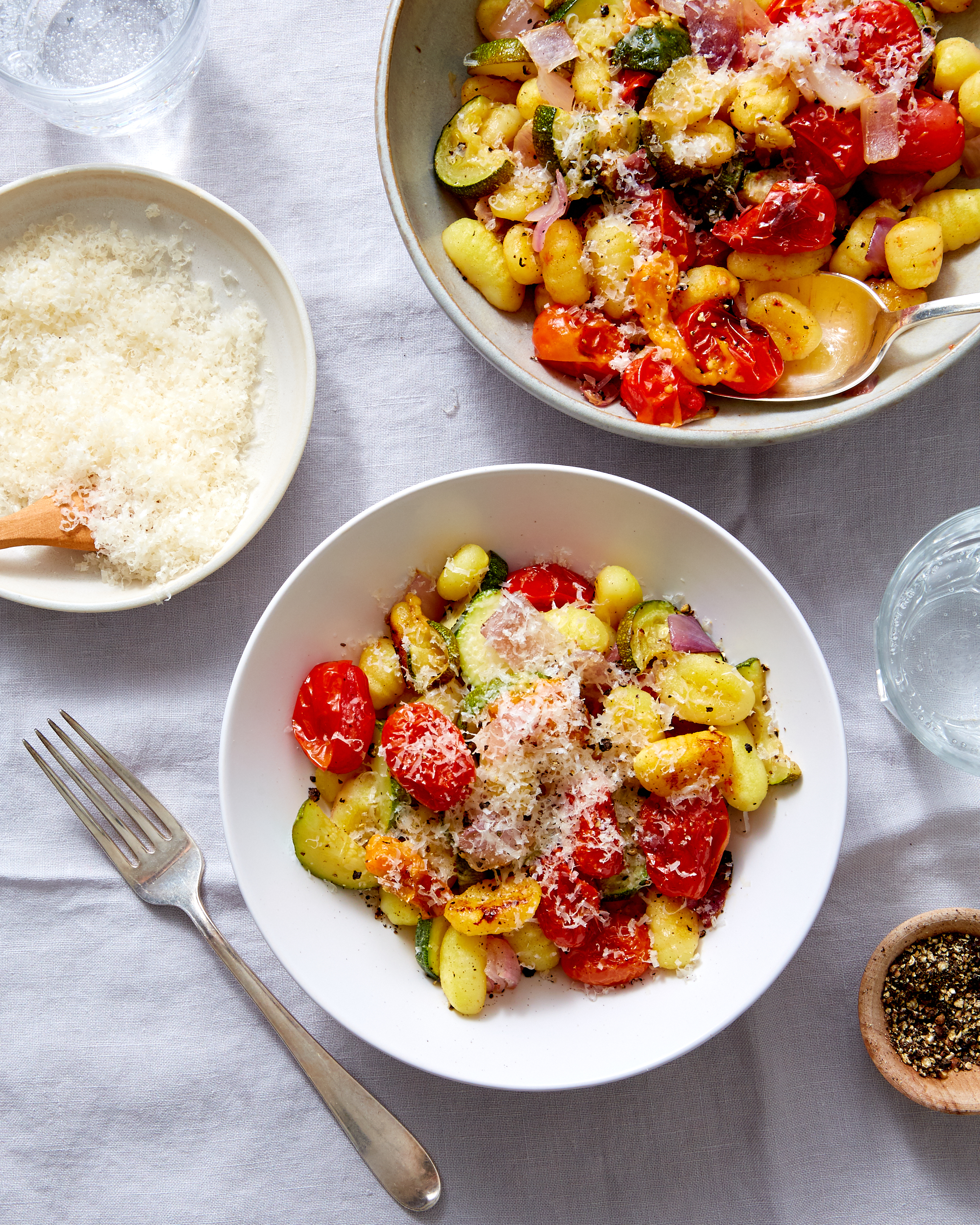 Diner met vijf ingrediënten: gnocchi met tomaten en pompoen