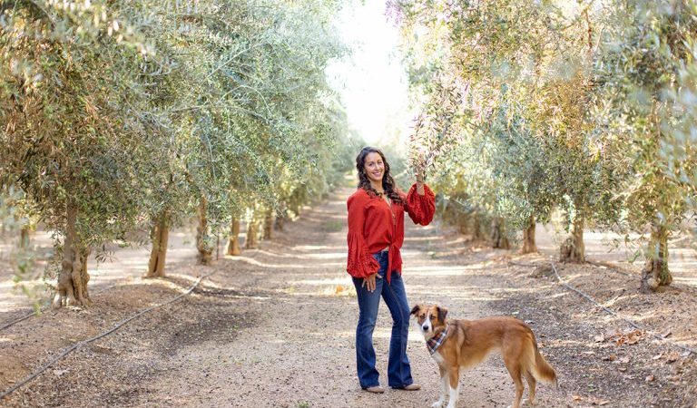 Carolina Burreson 25 jaar geleden 'getrouwd in de landbouw' en haar passie is gegroeid met de olijfbomen die ze oogsten