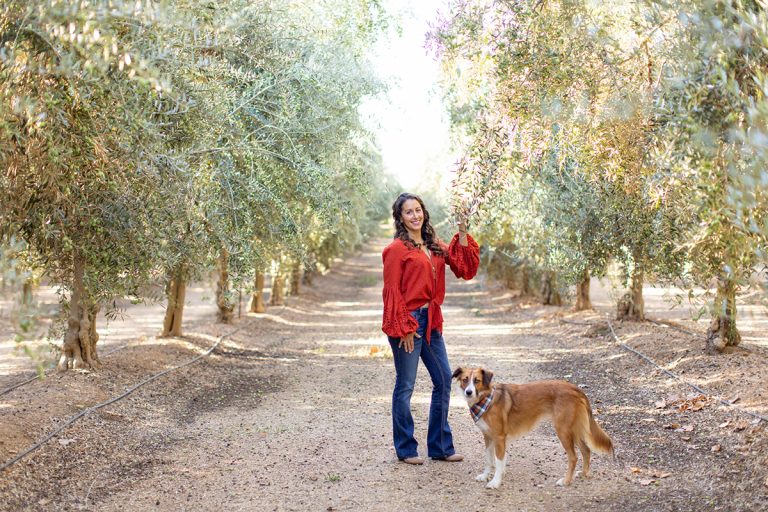 Carolina Burreson 25 jaar geleden 'getrouwd in de landbouw' en haar passie is gegroeid met de olijfbomen die ze oogsten